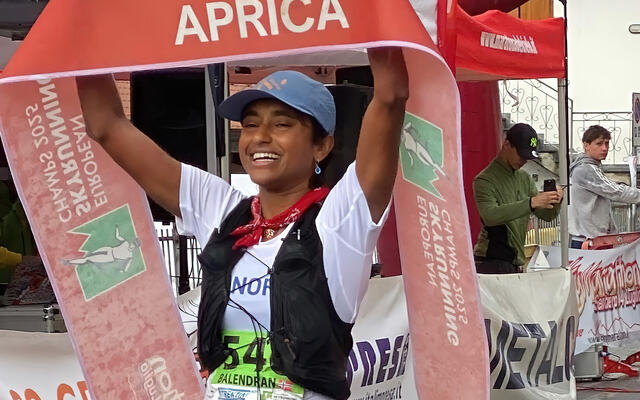 Shangave Balendran først i mål, til EM-gull. (Foto: International Skyrunning Federation)