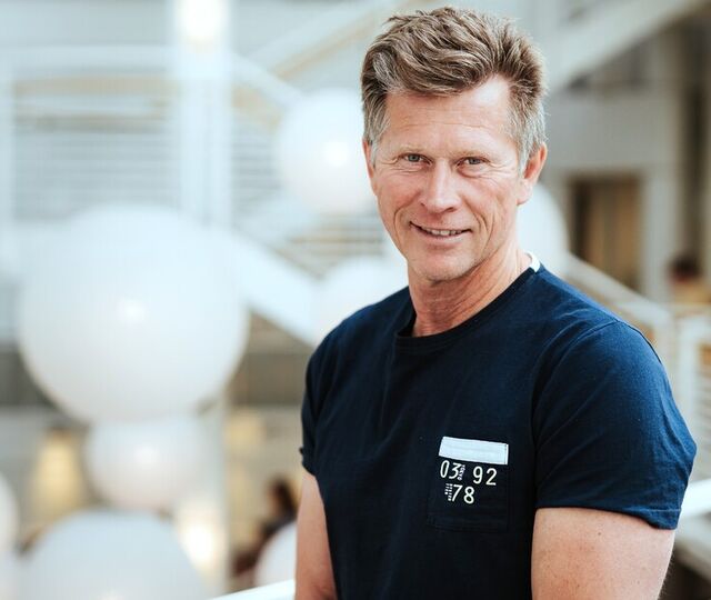 Viljestyrke er ikke medfødt – den kan trenes. Rune Bjerke forklarer hvordan ledere kan bygge mentale og strukturelle vaner som styrker selvledelse i hverdagen. (Foto: Kristiania)