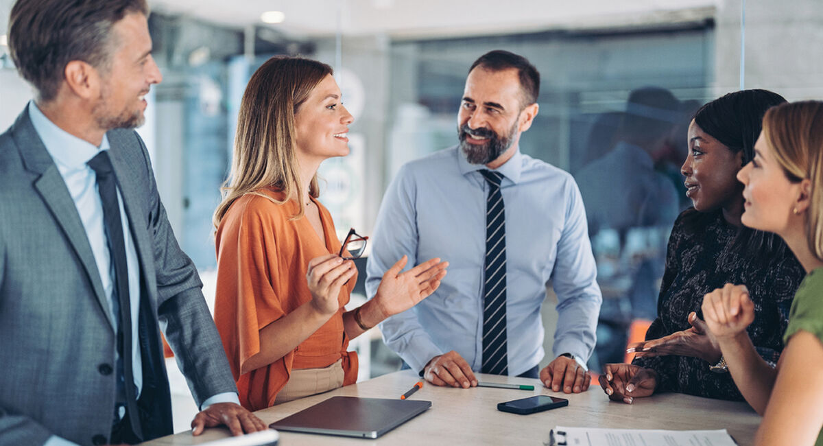 Godt organiserte møter er ikke det samme som krisekompetanse. Ledere må trene på samspill, ikke bare struktur. (Foto: Istock.com)