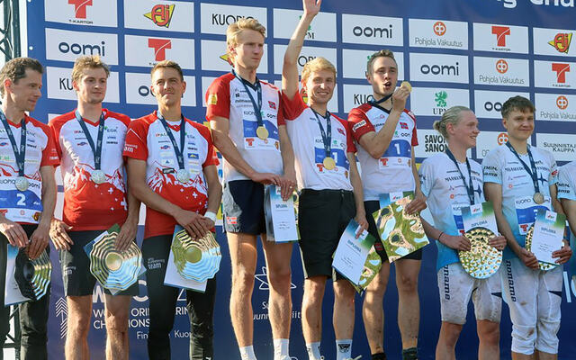 Norges herrer på toppen av seierspallen. (Arrangørfoto)