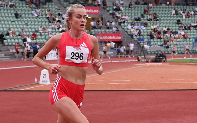 Amalie Sæten perset med over 7 sekunder på 3000 meter i Marseille. Her fra Boysen Memorial halvannen uke tidligere. (Foto: Tom-Arild Hansen)