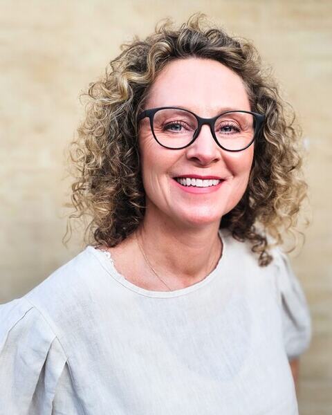 Miriam Rasch partner i Marshmallow forteller at om vi skal utvikle effektive ledergrupper og bærekraftige virksomheter i dag, må vi forstå hva som faktisk kjennetegner de beste teamene. (Foto: privat))