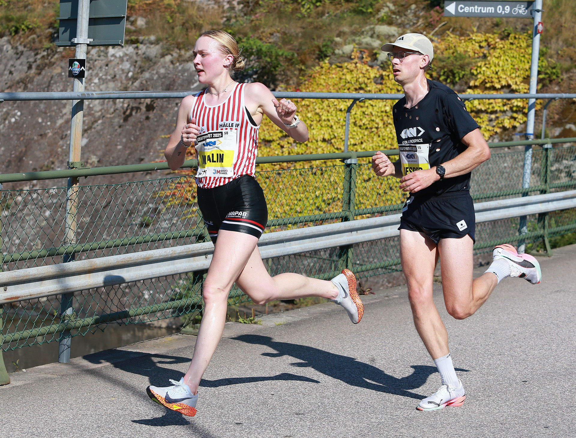 Kraftprovet_damevinner_Malin_Agervig_Kristiansson_Jesper_Evervall_siste_svingAZ3T0363.jpg