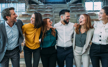 Kommunikasjon som virker starter ikke med ord – men med tilstedeværelse, intensjon og hvordan du møter andre med kroppen. (Foto: istock.com)