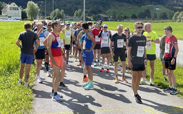 Snart er det klart for ny start i Hornindalsvatnet maraton. (Foto: arrangøren)