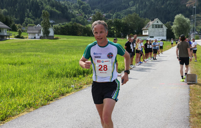 Hilmar Kråkenes i front på maraton. Foto: Martin Hauge-Nilsen  / Kondis