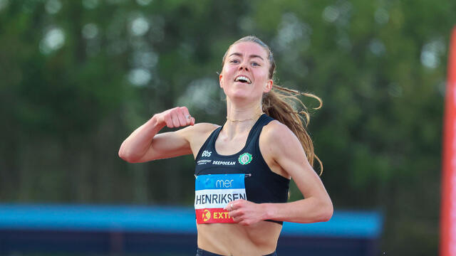 Vilde Våge Henriksen satte ny pers og tok en overbevisende seier på 3000 meter hinder. (Alle foto: Arne Dag Myking)