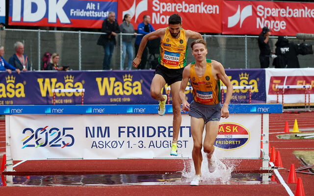 Gullkampen handlet om to menn, Jacob Boutera og Fredrik Sandvik. (Alle foto: Arne Dag Myking)