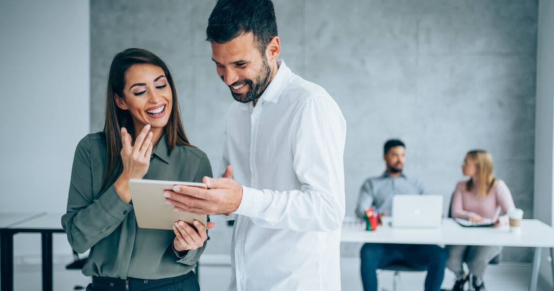 Å be om hjelp som leder handler ikke om svakhet – men om tillit, selvinnsikt og mot. (Foto: Istock.com)