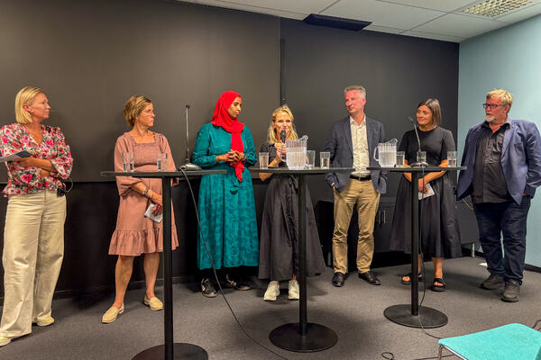 Paneldebatt 13 august
