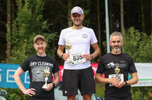 Premiepallen menn maraton: Stein Henrik Olaussen, Aurelien Reusse og Espen Egeland Valseth. (Alle foto: Arne Dag Myking)