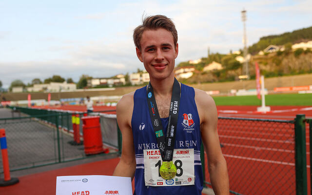 Andreas Fiskerstrand representerer Lovstafetten, som er løpegruppen til jusstudentene i Bergen. I dag vant han 10 km. (Alle foto: Arne Dag Myking)