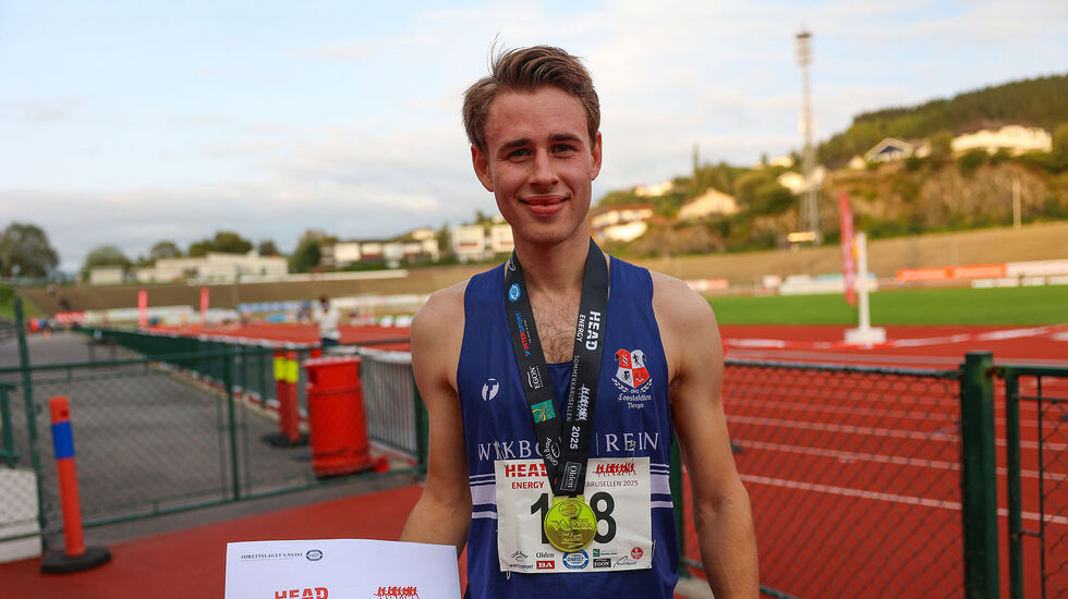 Andreas Fiskerstrand representerer Lovstafetten, som er løpegruppen til jusstudentene i Bergen. I dag vant han 10 km. (Alle foto: Arne Dag Myking)
