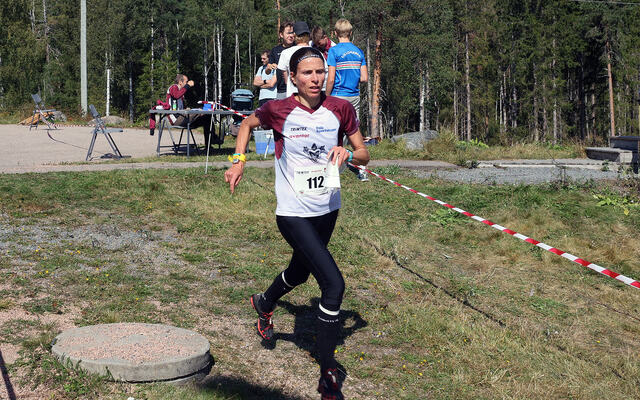 Anne Margrethe Hausken Nordberg løper Nydalen inn til KM gull
