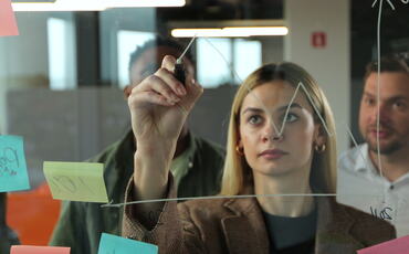 Som leder er evnen til å skjerme seg fra forstyrrelser en av de viktigste ferdighetene du kan utvikle – både for egen del og for teamets prestasjon. (Foto: Istock.com)