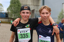 Denne gangen ble det en jevn duell mellom Even Veen Torkildsen og Markus Galleberg i Åsane Løpskarusell. (Alle foto: Arne Dag Myking)