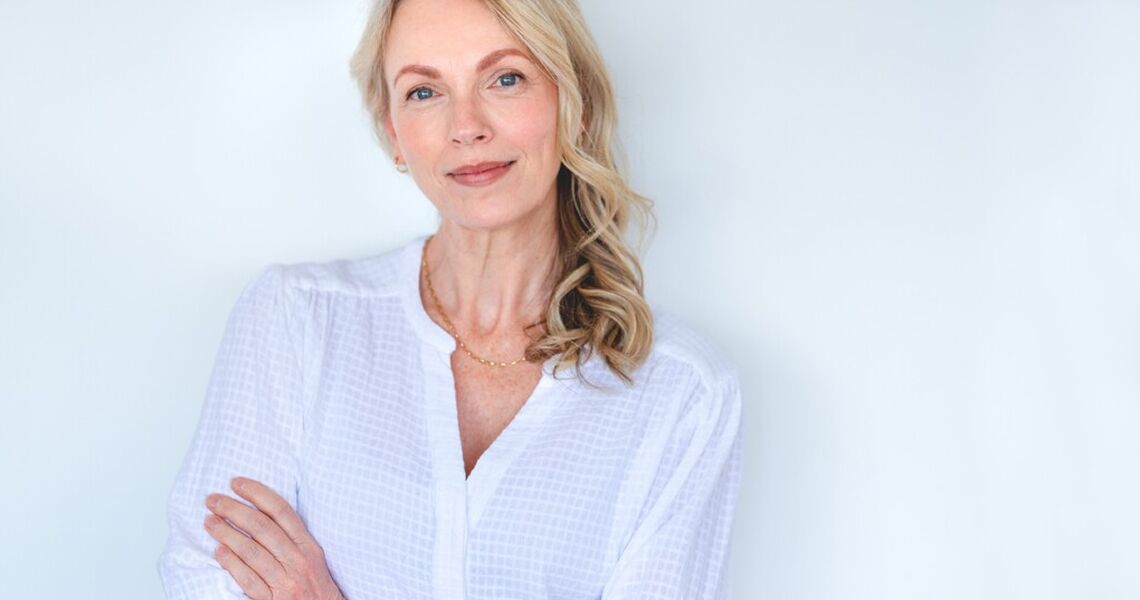 Åpenhet om overgangsalderen på arbeidsplassen skaper trygghet, reduserer tabu og gjør at erfarne medarbeidere kan fortsette å bidra med både energi og erfaring. (Foto: Istock.com) Åpenhet om overgangsalderen på arbeidsplassen skaper trygghet, reduserer tabu og gjør at erfarne medarbeidere kan fortsette å bidra med både energi og erfaring. (Foto: Istock.com)