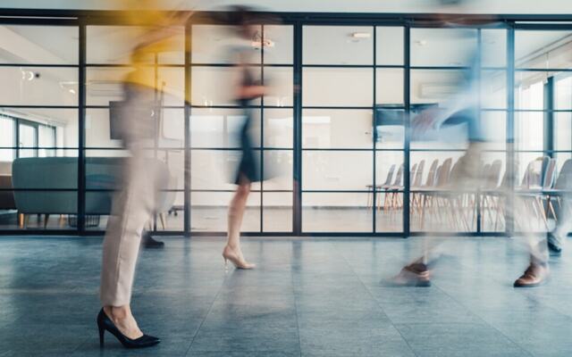Mange arbeidsgivere ser etter den samme «trygge kandidaten» – uavhengig av hva jobben faktisk krever. (Foto: istock.com)