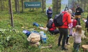 Barnas skogdag med Finnmark Skogselskap