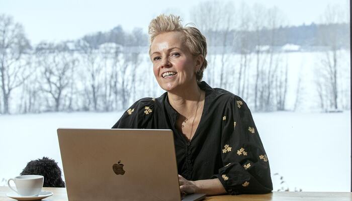 Én samtale kan gjøre forskjellen. Jobbliste-metoden hjelper ledere å ta dialogen i tide – og bygge tillit som forebygger fravær. (Foto:  Peder Gjersø)
