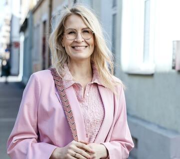Meri Wiik viser hvordan personlig kraft, verdier og tillit kan skape større effekt enn millionkampanjer – og bygge en sterk arbeidsgiverprofil innenfra. (Foto: Inger Paulsen)