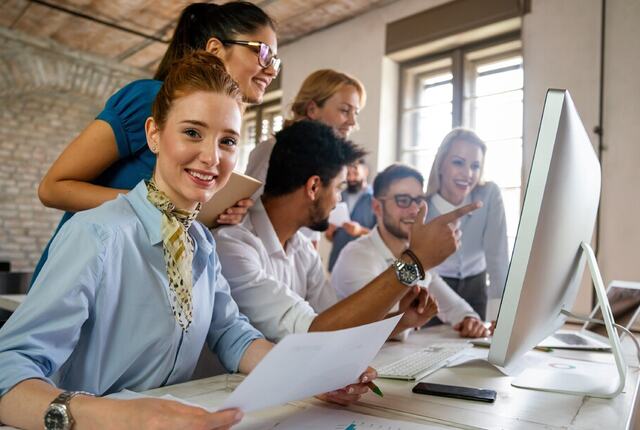 Fra tilbakemeldinger til utvikling: Hvordan ledere kan støtte Generasjon Zs behov for kontinuerlig læring og vekst. Fra tilbakemeldinger til utvikling: Hvordan ledere kan støtte Generasjon Zs behov for kontinuerlig læring og vekst.