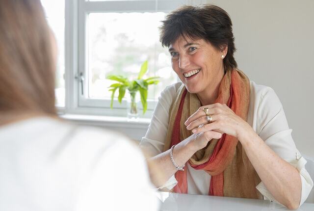 Ann Ahlqvist: Tydelighet og omsorg henger sammen. En leder som tør å si fra med varme, bygger både tillit og utvikling i teamet. (Foto: privat)