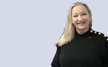 Siri M L Joli: Når ledere ser verdien i erfaring, vokser både kulturen og konkurransekraften. Fremtidens bærekraft starter med å bruke hele arbeidsstyrkens klokskap – ikke bare de yngstes energi. Siri M L Joli: Når ledere ser verdien i erfaring, vokser både kulturen og konkurransekraften. Fremtidens bærekraft starter med å bruke hele arbeidsstyrkens klokskap – ikke bare de yngstes energi.