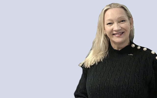 Siri M L Joli: Når ledere ser verdien i erfaring, vokser både kulturen og konkurransekraften. Fremtidens bærekraft starter med å bruke hele arbeidsstyrkens klokskap – ikke bare de yngstes energi. Siri M L Joli: Når ledere ser verdien i erfaring, vokser både kulturen og konkurransekraften. Fremtidens bærekraft starter med å bruke hele arbeidsstyrkens klokskap – ikke bare de yngstes energi.