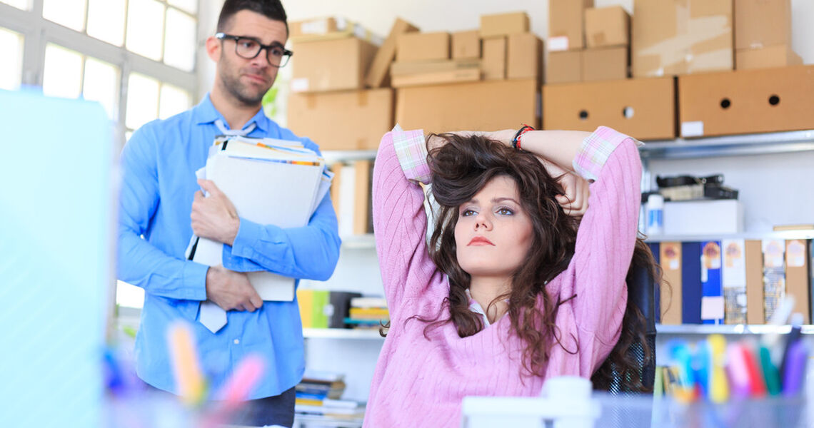 Å lede handler om å velge retning – ikke bare holde hjulene i gang. De som tør å satse på utvikling, leder både seg selv og andre videre. (Foto: istock.com)