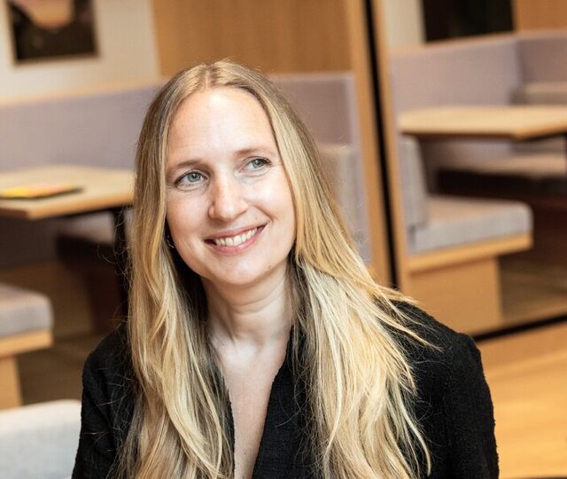 Inghild Härström: Skjulte normer og små signaler kan kvele åpenhet i team – lenge før noen merker at kvaliteten svekkes. (Foto: Espen Sturlason)