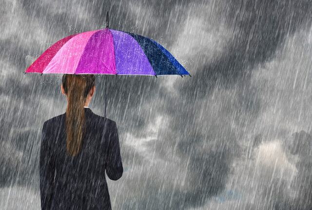 Trygghet skapes ikke når veien er tydelig, men når lederen tør å gå først i det utydelige. (Foto: istock.com) Trygghet skapes ikke når veien er tydelig, men når lederen tør å gå først i det utydelige. (Foto: istock.com)