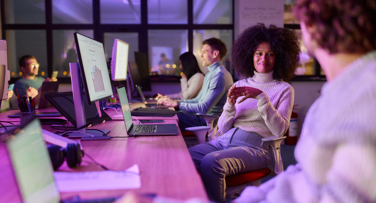 Mening er ikke en luksus, men en lederoppgave. Når mennesker finner mening i arbeidet, følger både lojalitet, innovasjon og resultater. (Foto: Istock.com)