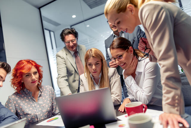 SOIOK-modellen gjør ledere bedre i stand til å ta beslutninger når usikkerheten er høy. Ved å kombinere tydelig intensjon, bevissthet om risiko og åpen dialog skapes beslutninger som både forstås og følges i praksis. (Foto: Istock.com)