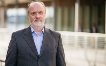 Stein-Ragnar Noreng i TheVIT understreker at sykefravær ikke er et HR-tema, men en strategisk utfordring som påvirker både bunnlinje og kultur. Hans analyser danner et viktig bakteppe for Coop Nords arbeid – og viser hvorfor nærmeste leder er virksomhetens sterkeste virkemiddel. (Foto: privat)