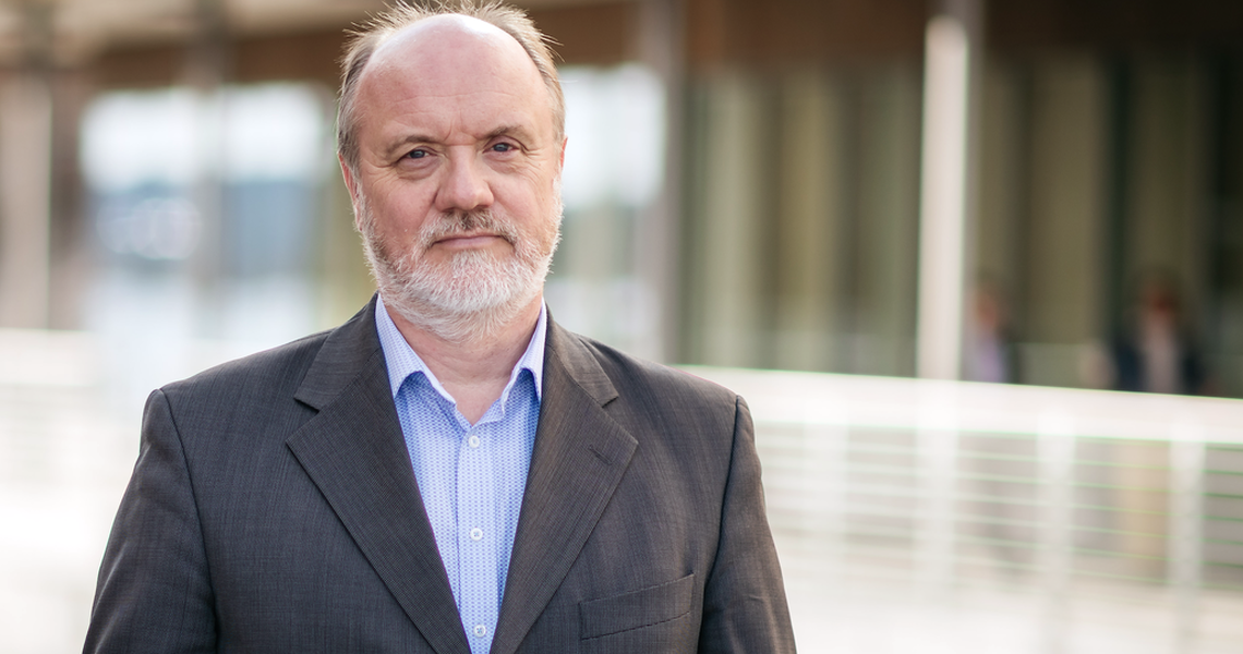 Stein-Ragnar Noreng i TheVIT understreker at sykefravær ikke er et HR-tema, men en strategisk utfordring som påvirker både bunnlinje og kultur. Hans analyser danner et viktig bakteppe for Coop Nords arbeid – og viser hvorfor nærmeste leder er virksomhetens sterkeste virkemiddel. (Foto: privat)