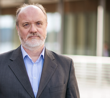 Stein-Ragnar Noreng i TheVIT understreker at sykefravær ikke er et HR-tema, men en strategisk utfordring som påvirker både bunnlinje og kultur.