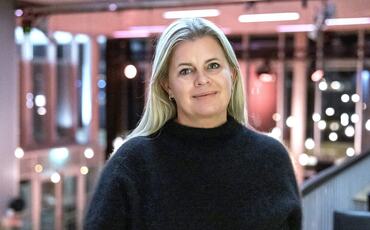 Marianne Ask Lervik viser hvordan trygghet, tydelig retning og fellesskap gjør desember til en kulturell styrke – ikke bare en avslutning. (Foto: Sondre Stette) Marianne Ask Lervik viser hvordan trygghet, tydelig retning og fellesskap gjør desember til en kulturell styrke – ikke bare en avslutning. (Foto: Sondre Stette)