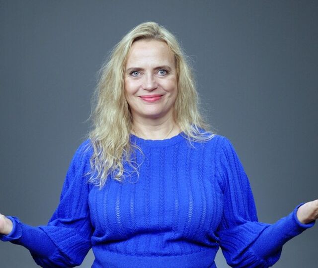 Hilde Johanne Aafoss: Når ledere legger bort PowerPointen og tør å fortelle en ekte historie, skjer det noe i rommet. Tillit bygges før budskapet formidles, og mennesker begynner å lytte. (Foto: Marianne Bjørnebakk)