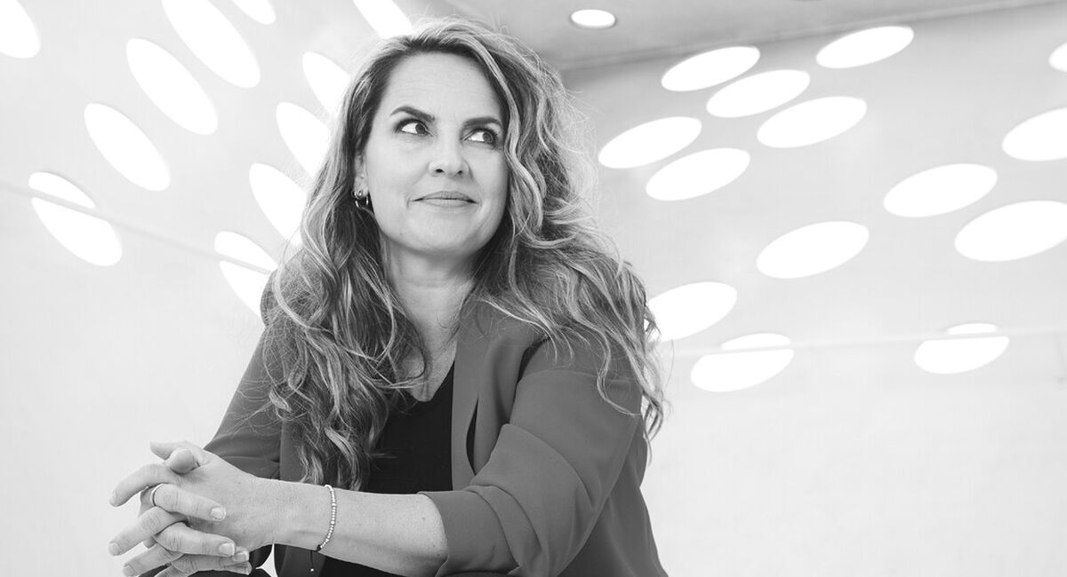 Fremtidens ledelse handler om å slippe kontrollen, og skape rom for klokskap, tillit og nysgjerrighet. (Foto: Anne Kring) Fremtidens ledelse handler om å slippe kontrollen, og skape rom for klokskap, tillit og nysgjerrighet. (Foto: Anne Kring)