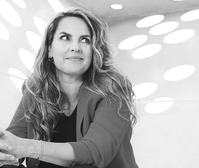 Fremtidens ledelse handler om å slippe kontrollen, og skape rom for klokskap, tillit og nysgjerrighet. (Foto: Anne Kring) Fremtidens ledelse handler om å slippe kontrollen, og skape rom for klokskap, tillit og nysgjerrighet. (Foto: Anne Kring)