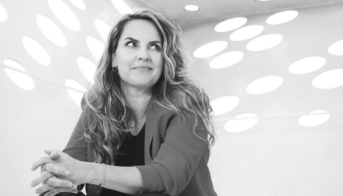 Fremtidens ledelse handler om å slippe kontrollen, og skape rom for klokskap, tillit og nysgjerrighet. (Foto: Anne Kring)