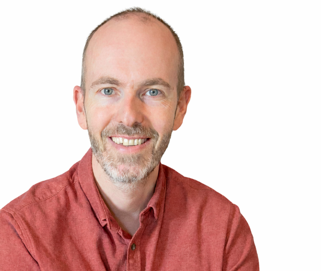 John Brenne: Gode kulturer bygges ikke i planer, men i små øyeblikk der ansatte støtter hverandre før utfordringer vokser. (Foto: privat) John Brenne: Gode kulturer bygges ikke i planer, men i små øyeblikk der ansatte støtter hverandre før utfordringer vokser. (Foto: privat)