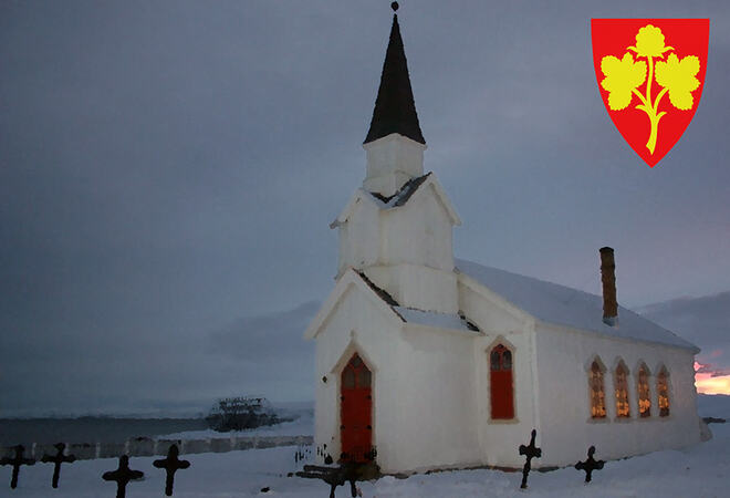 Illustrasjon av Nesseby kirke i desember
