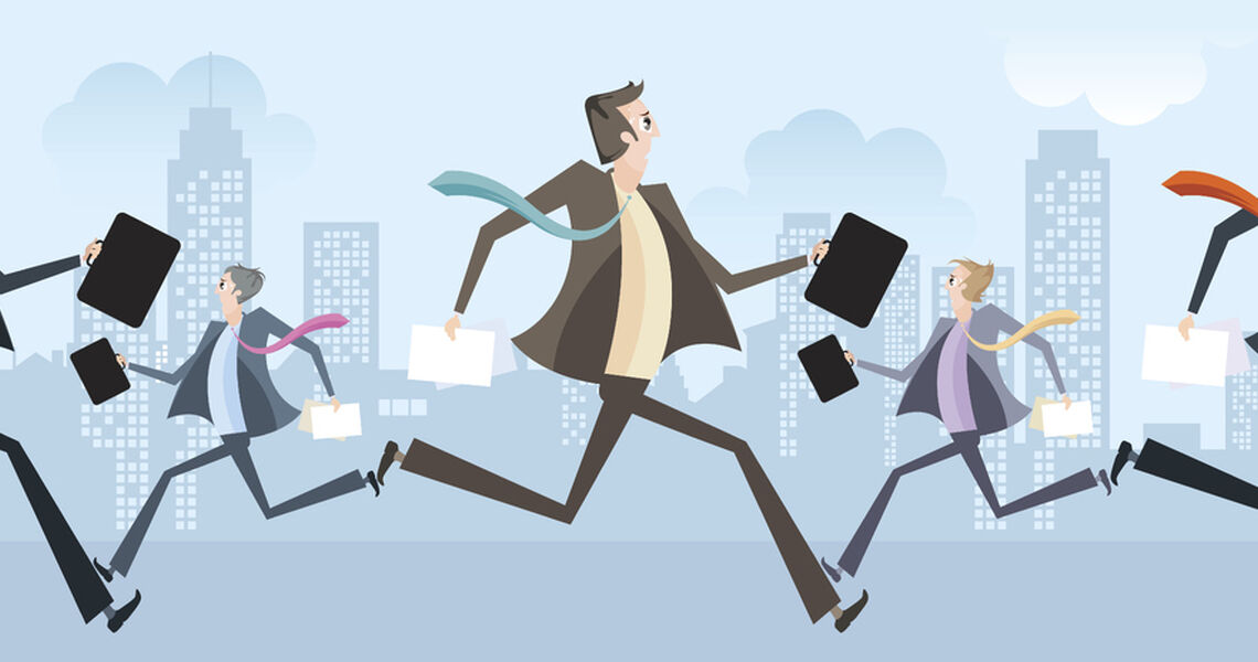 Du kan være strategisk på jobb, og likevel la livet styres av det som haster. Denne saken gir deg sju spørsmål som skjerper kompasset, og et beslutningsfilter som gjør endring mulig i hverdagen. (Illustrasjon: Istock.com)