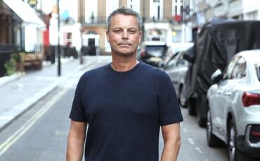 For Stian Rustad handlet ledelse tidlig om å ta ansvar for det som ikke fungerte – ikke om å vente på perfekte rammer. For Stian Rustad handlet ledelse tidlig om å ta ansvar for det som ikke fungerte – ikke om å vente på perfekte rammer.