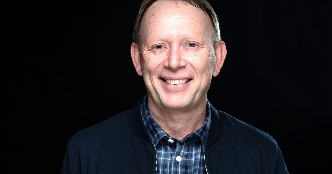 Trond Ullenes viser hvordan små signaler kan avsløre store skifter i relasjonen mellom leder og medarbeider, og hvorfor evnen til å møte disse med empati, sårbarhet og tydelighet kan være nøkkelen til å gjenopprette tillit. (Foto: Siri Sverdrup)