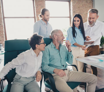 Når læring blir styring, holder ledergruppen kursen over tid. Del 8 C viser hvordan psykososialt arbeidsmiljø kan følges opp jevnlig, tydelig og lederdrevet, uten mer byråkrati. (Foto: Istock.com)