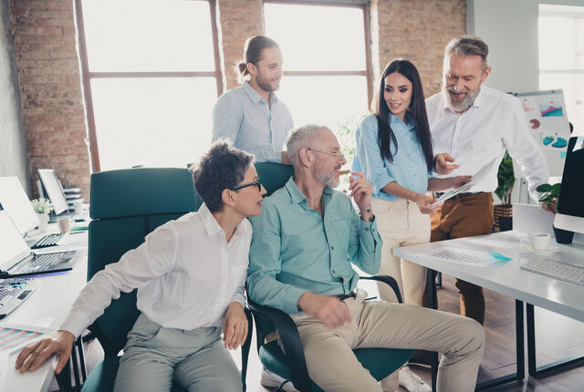 Når læring blir styring, holder ledergruppen kursen over tid. Del 8 C viser hvordan psykososialt arbeidsmiljø kan følges opp jevnlig, tydelig og lederdrevet, uten mer byråkrati. (Foto: Istock.com)
