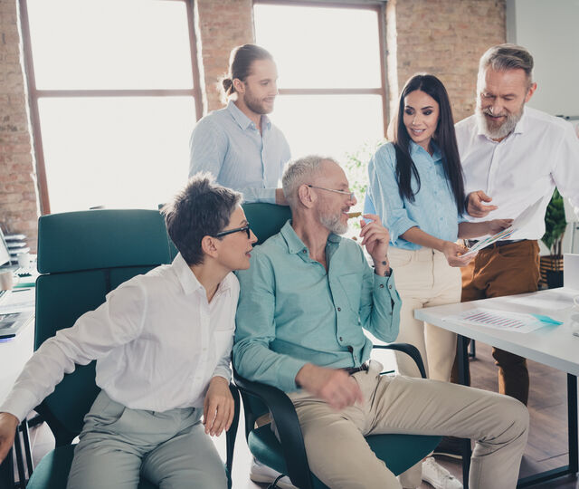 Når læring blir styring, holder ledergruppen kursen over tid. Del 8 C viser hvordan psykososialt arbeidsmiljø kan følges opp jevnlig, tydelig og lederdrevet, uten mer byråkrati. (Foto: Istock.com)